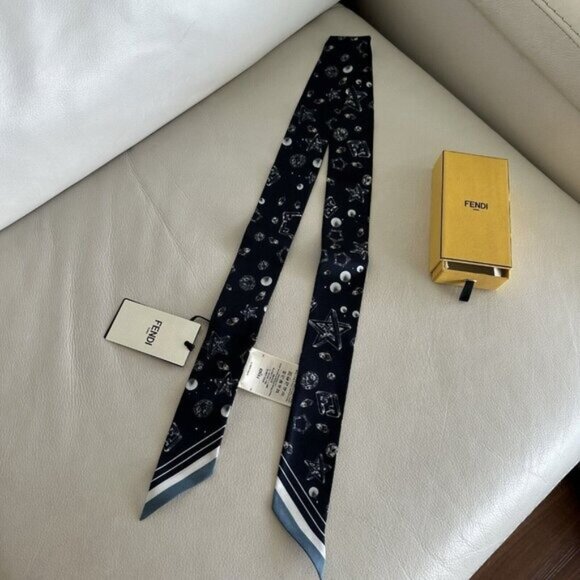 NEW FENDI TWILL SCARF SILK BLUE PLANETS STARS 100% Authentic - Picture 3 of 8